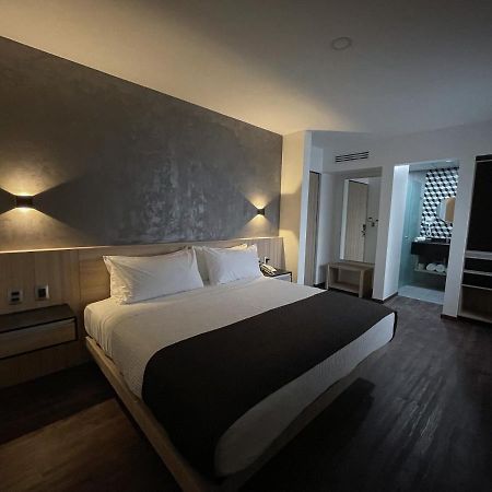 Fato Hotel Querétaro Exteriör bild