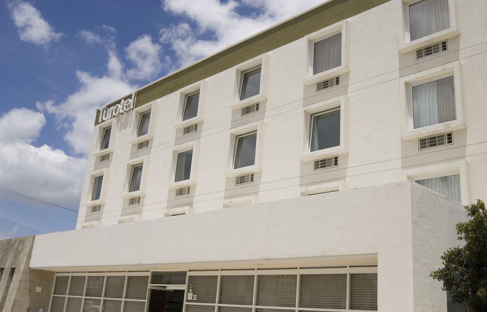 Fato Hotel Querétaro Exteriör bild